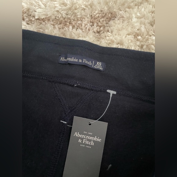 NWT Abercrombie & Fitch Navy Blue Jogger Sweatpants Leggings Size XS - Picture 3 of 4